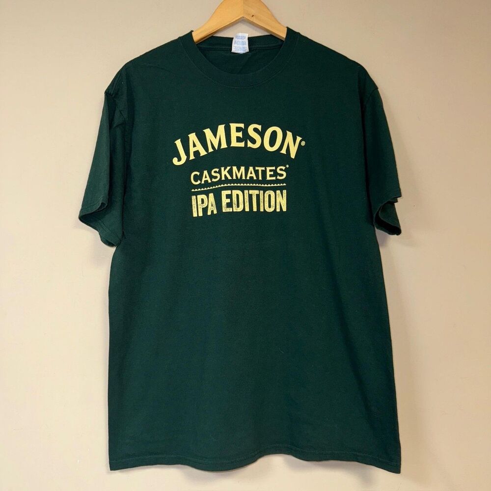 Jameson T-shirt Men's Large  Irish Whiskey Caskmates Green Top Bar Drink Booze